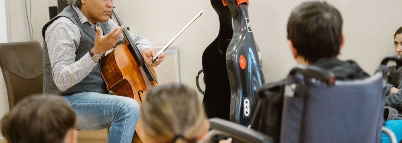 Concert educativ. Valchid